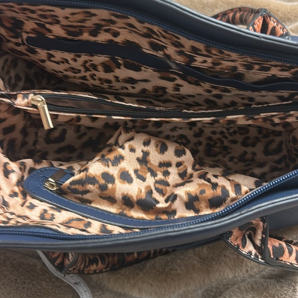 Purse 💥 - Picture 4 of 11